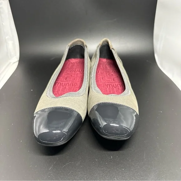 Women's Munro Danielle II Grey Lizard Print Nubuck/Patent Size 8 - Picture 2 of 6